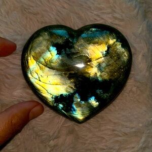 STUNNING 🤩 Labradorite HEART ❤️